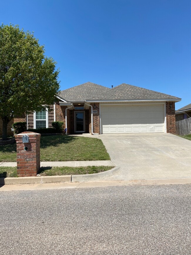 Primary Photo - 7921 Frye Ln