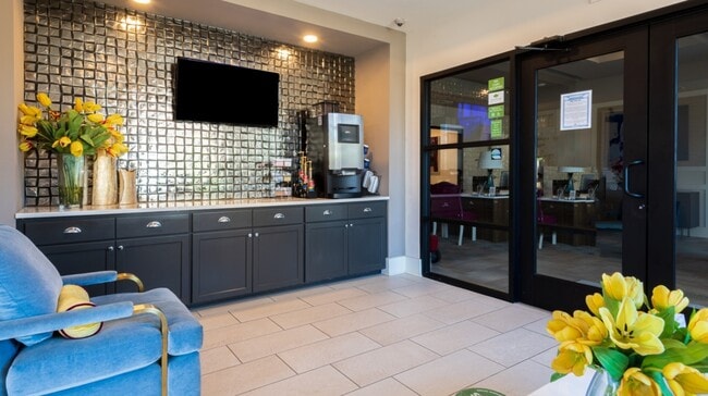 Building Photo - 600 Carraway Crossing