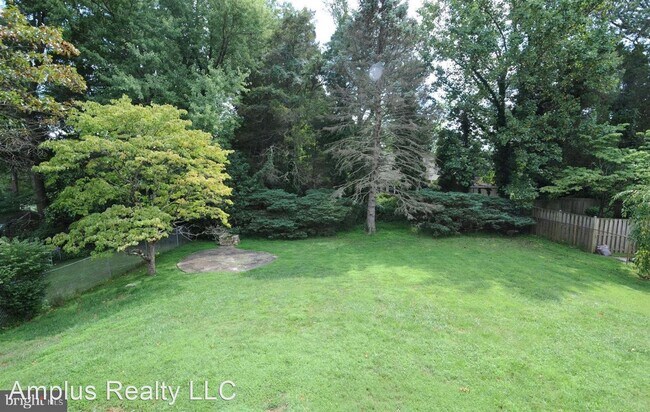 Building Photo - 5 br, 3 bath House - 6655 TENNYSON DR