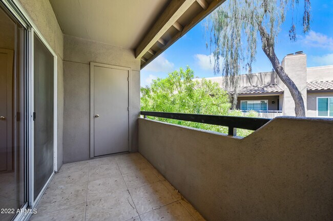 Building Photo - 9451 E Becker Ln