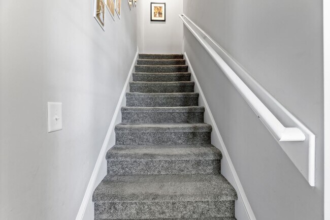 Building Photo - 229 Egret Point Dr