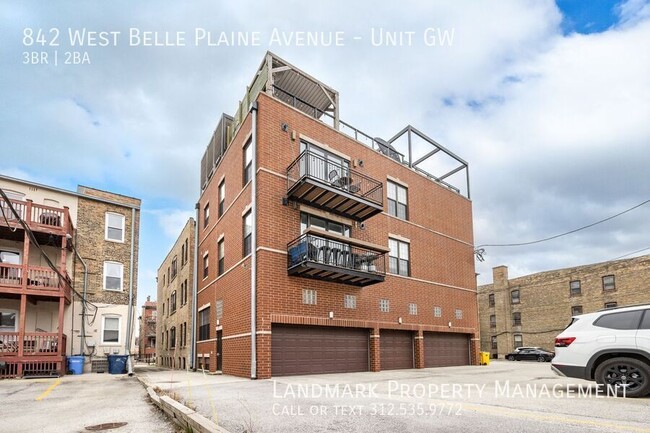 Building Photo - 842 W Belle Plaine Ave