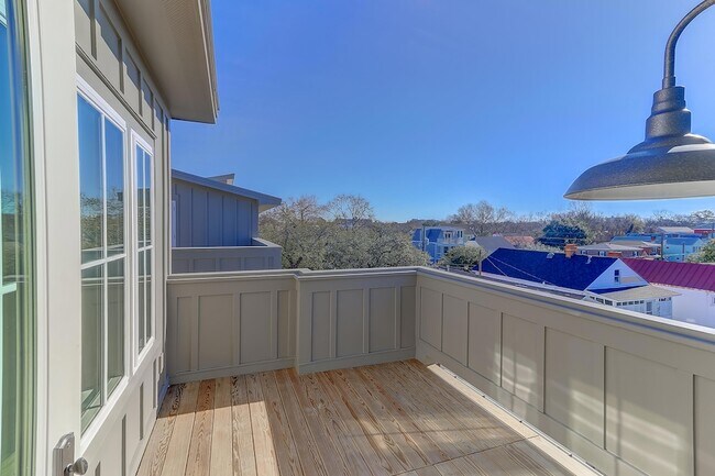 Building Photo - 315 Ashley Ave