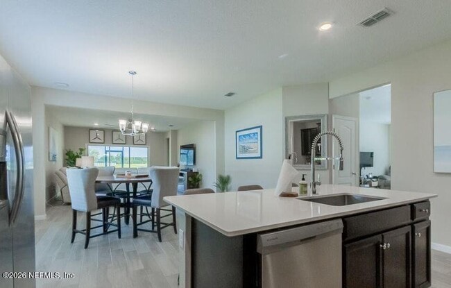 Building Photo - 111 Ash Breeze Cv