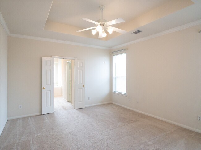 Building Photo - 2727 S Cedar Hollow Dr