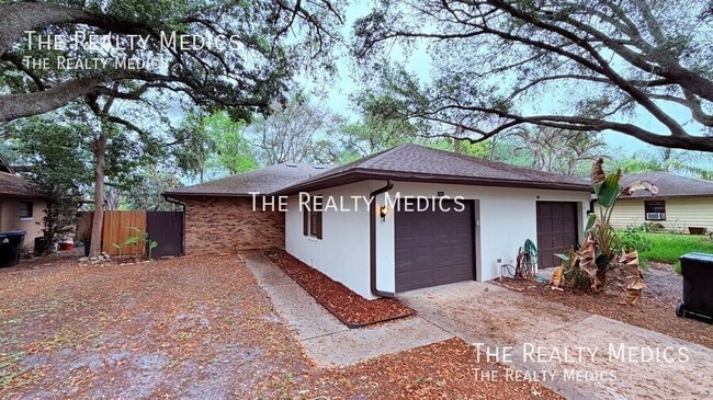 Building Photo - 7909 Richwood Dr