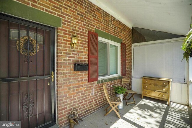 Building Photo - 230 Evans Ln