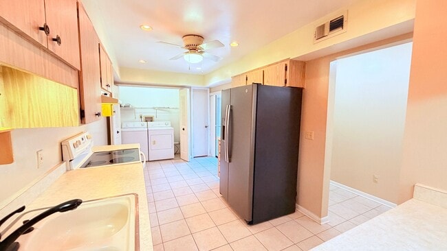 Building Photo - Beautiful 2bed/2ba Town Home in the Amazing Community of Fern Park!