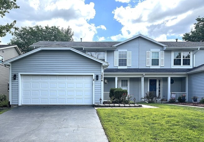 Primary Photo - 1604 Estate Cir