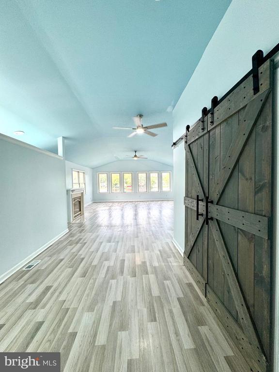 Building Photo - 3614 Lakeside Dr