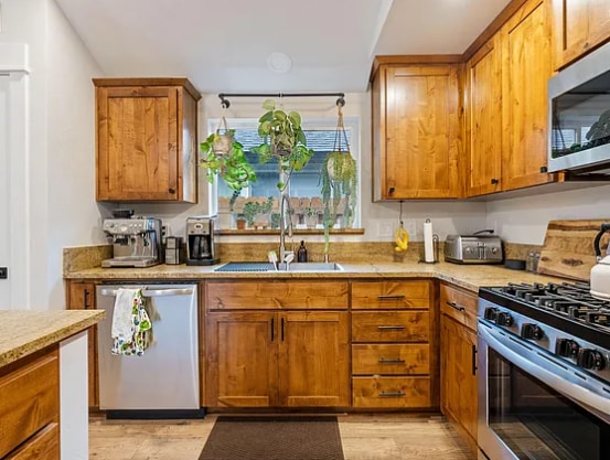 Building Photo - 526 Nicholas Lee Dr