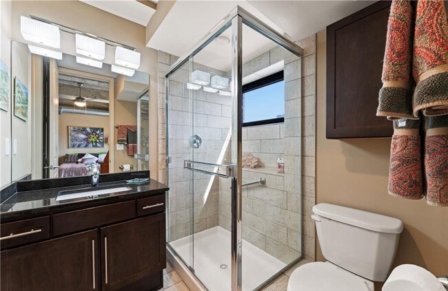 Building Photo - Contemporary Unit with High-End Features