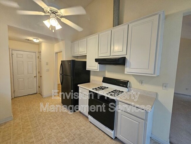 Building Photo - 3989 Meadow Glen Way