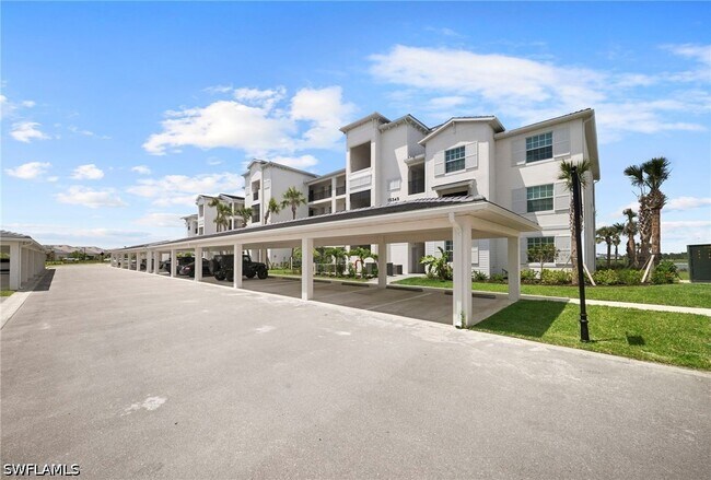 Building Photo - 15345 Grn Acrs Ave