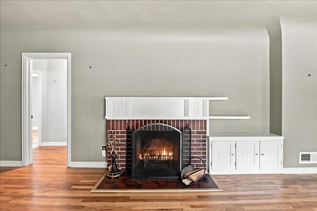 Building Photo - 1111 N 18th St