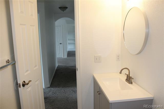 Building Photo - 367 Kitfield View