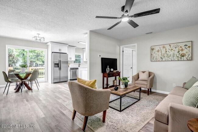 Building Photo - Waterfront 3 BR 2 BA Remodeled Rental Home
