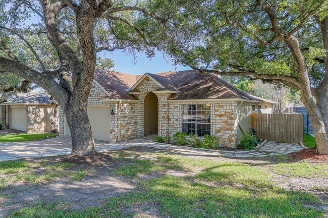 Building Photo - 10413 Hess Dr