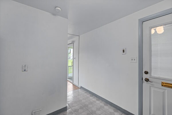 Building Photo - 851 Florence Ave