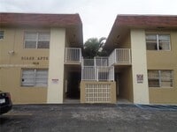 Building Photo - 16118 NE 21st Ave