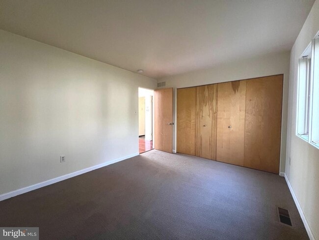 Building Photo - Beautiful 3bd 3bth contemporary A-framed home in the prestigious Eagle's Nest community.