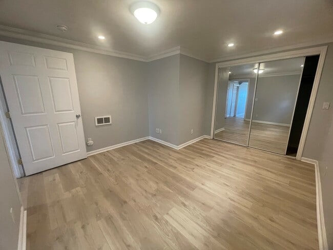 Building Photo - 620 Spruce Ave