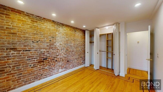 Floorplan - 30 Charlton Street