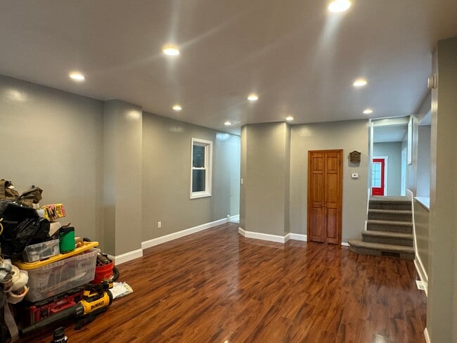 Building Photo - 112 Sharpe St