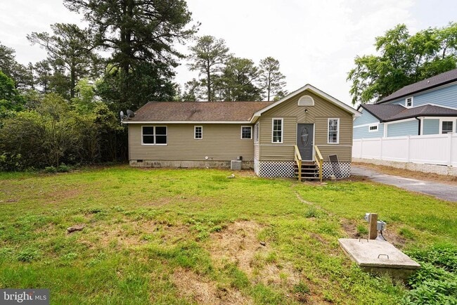 Building Photo - 28975 Aleine Ave