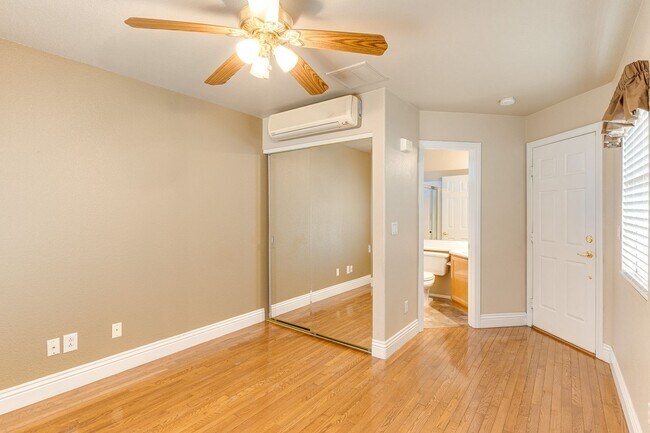Building Photo - WONDERFUL 3 BEDROOM PLUS DEN 1 STORY HOME....