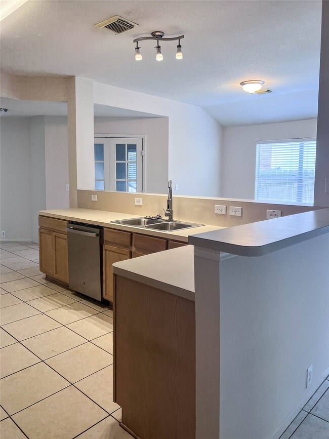 Building Photo - 659 Cypresswood Trce