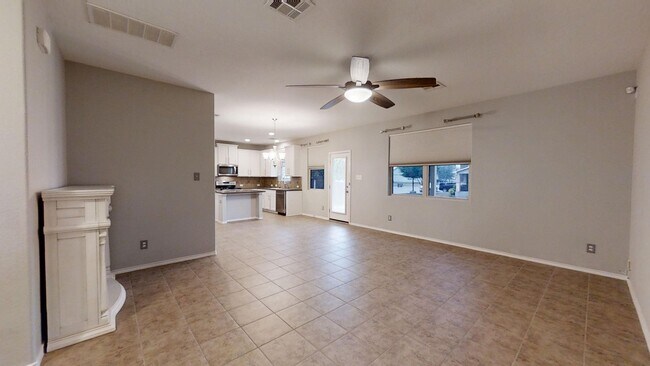 Building Photo - 2915 Thunder Gulch