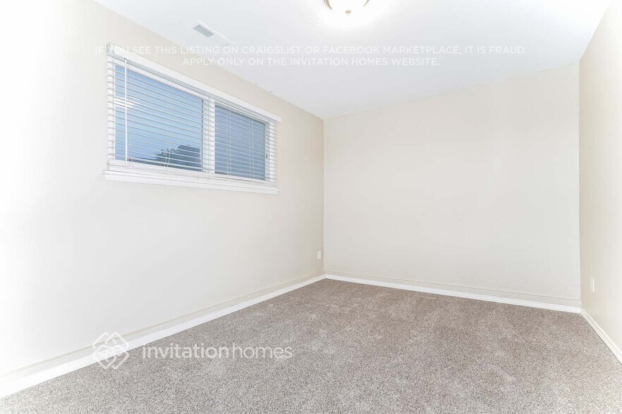 Building Photo - 1216 S 236th Pl