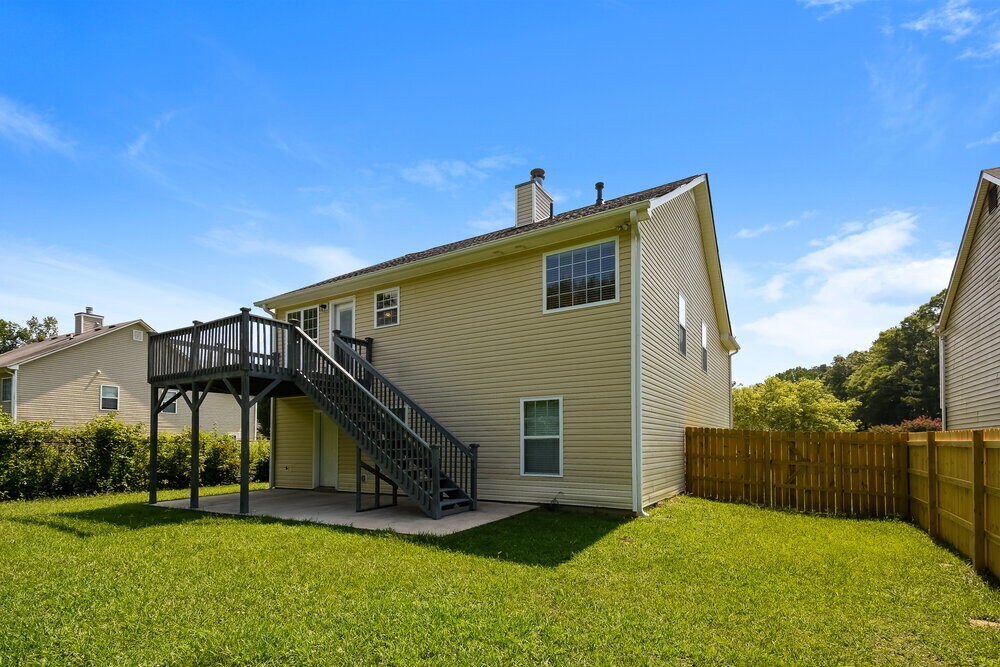 Building Photo - 1442 Paddocks Ct