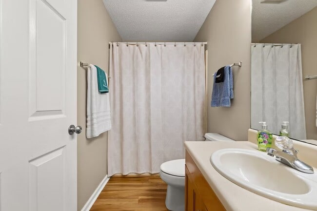 Building Photo - 270 Silver Lake N