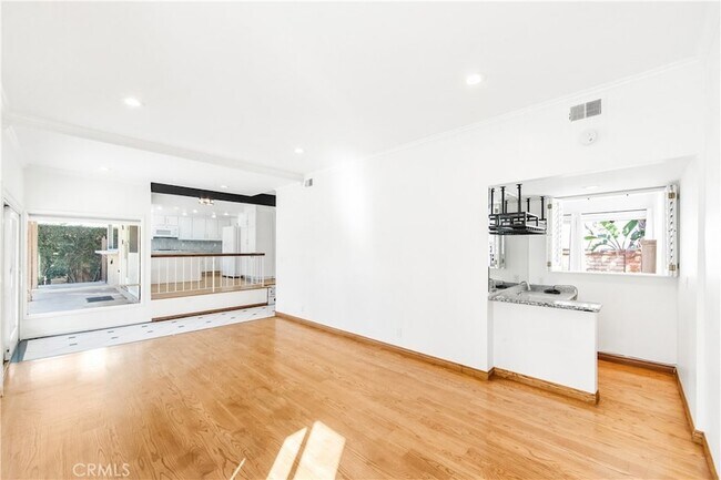 Building Photo - 16293 Wayfarer Ln