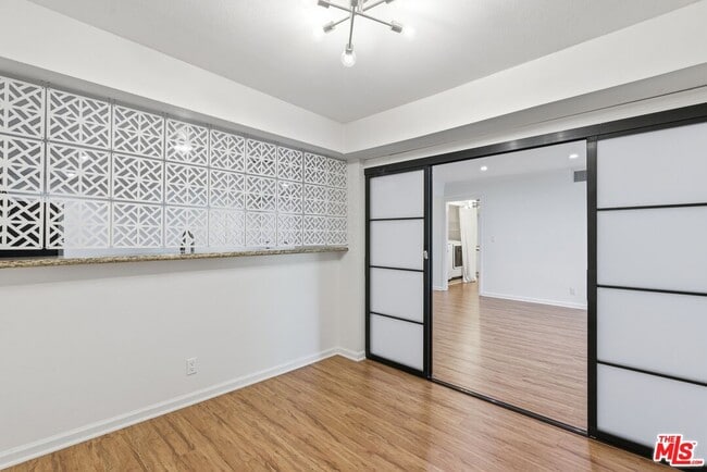 Building Photo - 5009 Woodman Ave