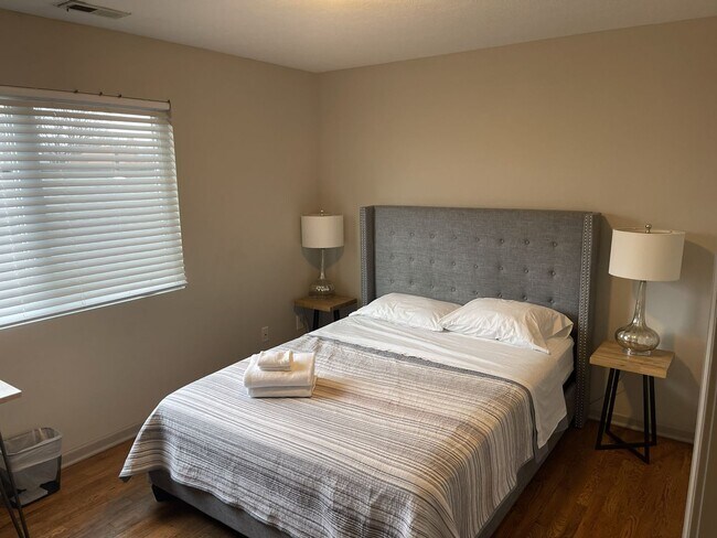 Building Photo - 94 Mcmillen