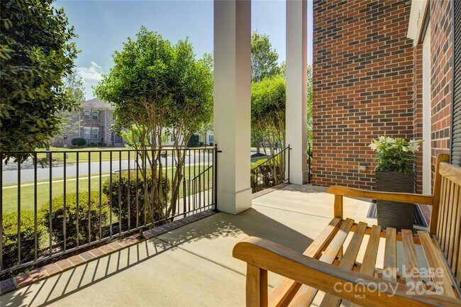 Building Photo - 9810 Daufuskie Dr
