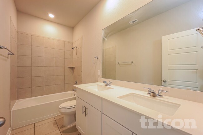 Building Photo - 5814 Nyla Wy