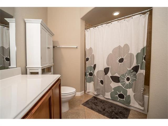 Building Photo - 1405 Nightingale Dr