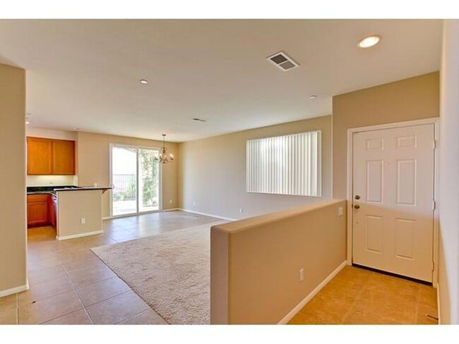 Building Photo - 2-bedroom Townhome in Campana at Rancho Co...