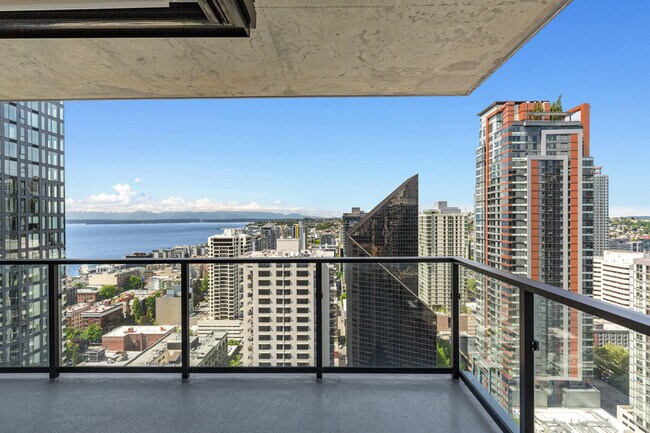 Building Photo - 300 Virginia St