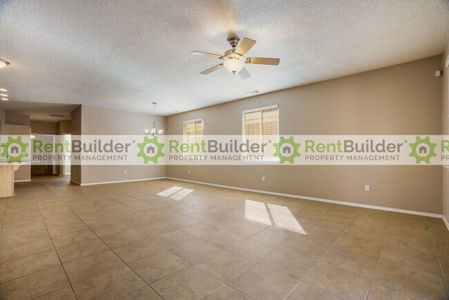 Building Photo - 1027 Desert Willow Ct