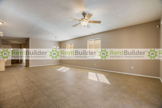 Building Photo - !!!!55 + COMMUNITY!!!!AMENITIES GALORE!!!!