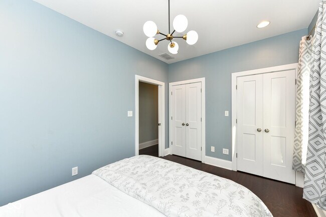 Building Photo - 1244 S Talbott St