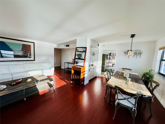Building Photo - 1201 S Ocean Dr