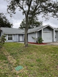 Building Photo - 411 Poplar Ct