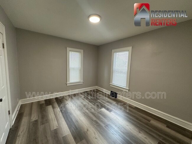 Building Photo - 2461 N 45th St