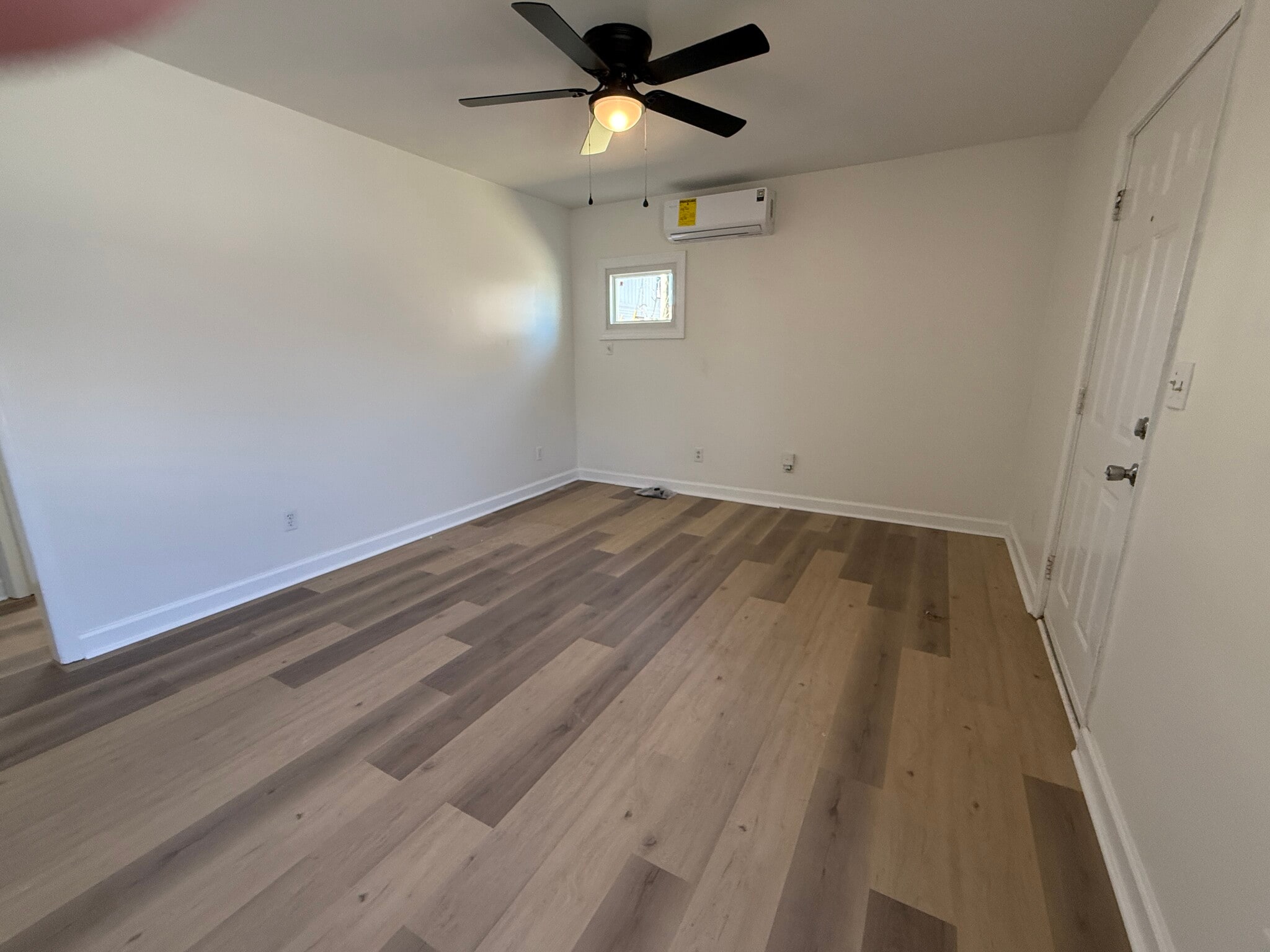 Living Room - 206 Prince Ave